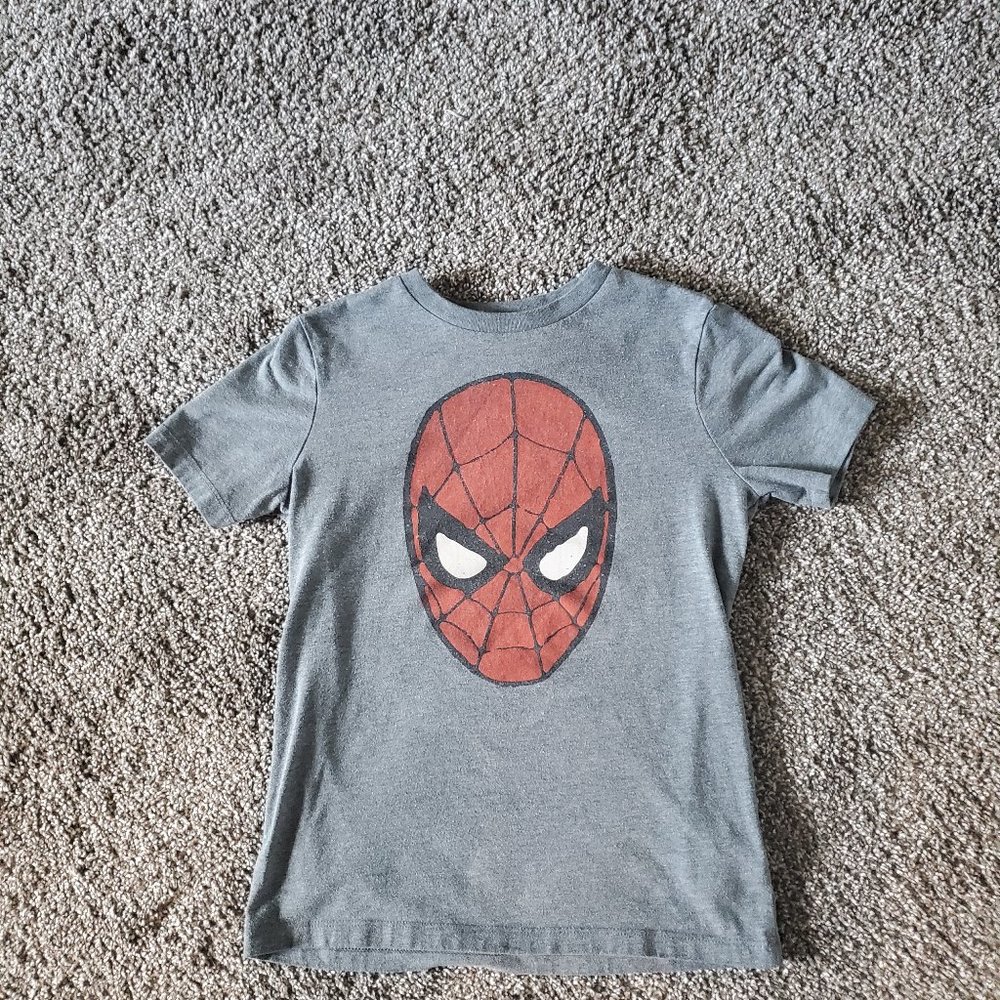 Old Navy Spiderman T-shirt Size 8